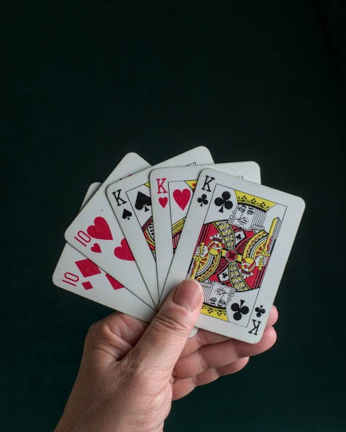 casinoly iOS অ্যাপের লাইভ ক্যাসিনো ইন্টারফেস