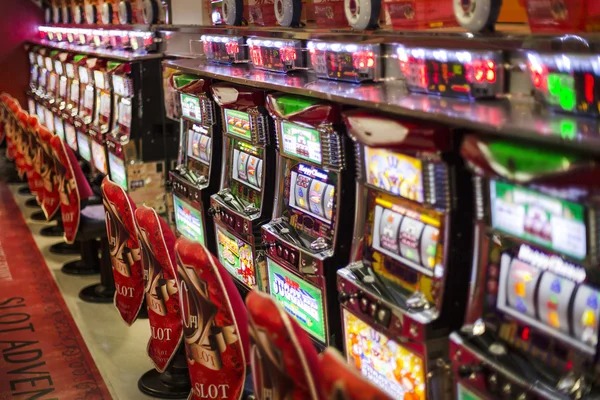 casinoly মোবাইল অ্যাপে একাধিক লাইভ ক্যাসিনো টেবিল খোলার পদ্ধতি