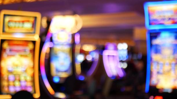 casinoly অ্যাপ দুটি লাইভ ক্যাসিনো টেবিল একটি ট্যাবলেটে পাশাপাশি দেখা